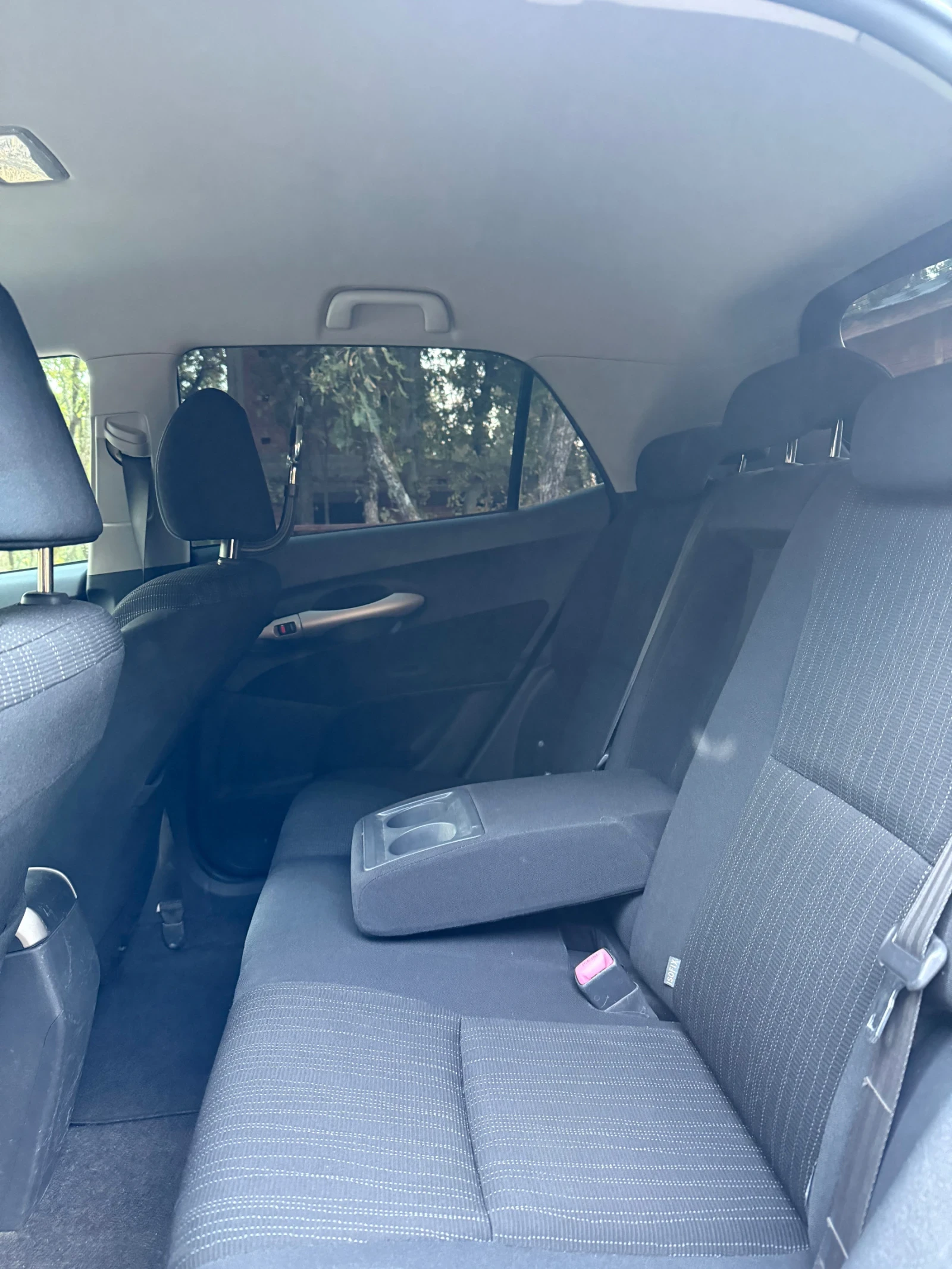 Toyota Auris 2.0 D-4D 126 к.с  - изображение 9