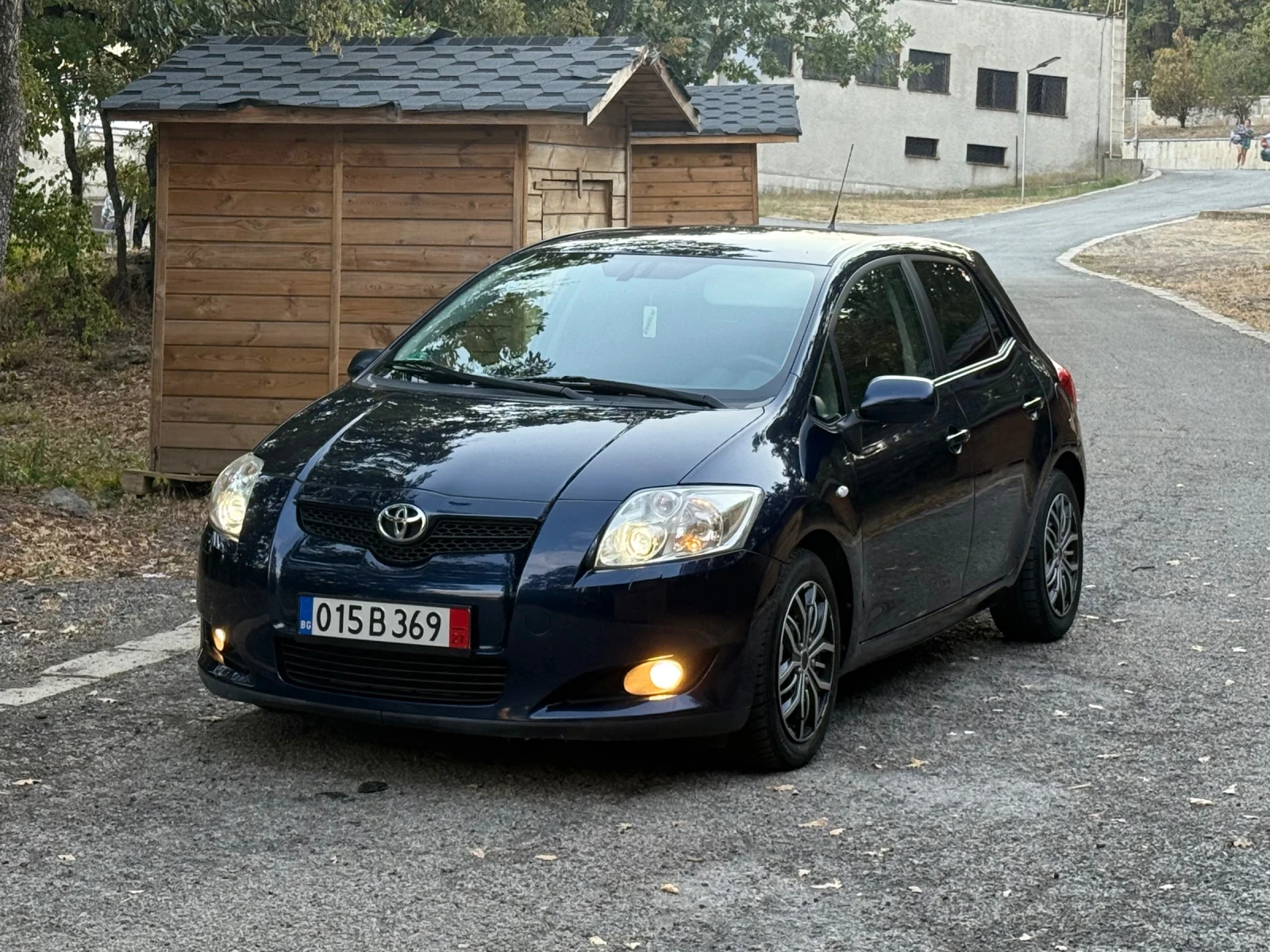 Toyota Auris 2.0 D-4D 126 к.с  - изображение 3