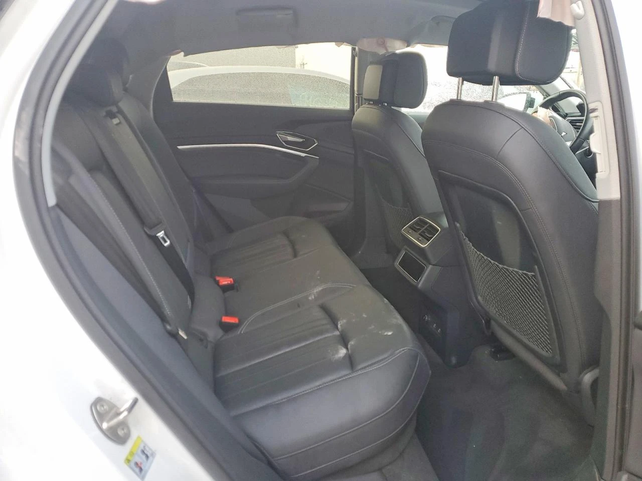 Audi E-Tron SPORTBACK PREMIUM PLUS QUATTRO, снимка 11 - Автомобили и джипове - 53965161