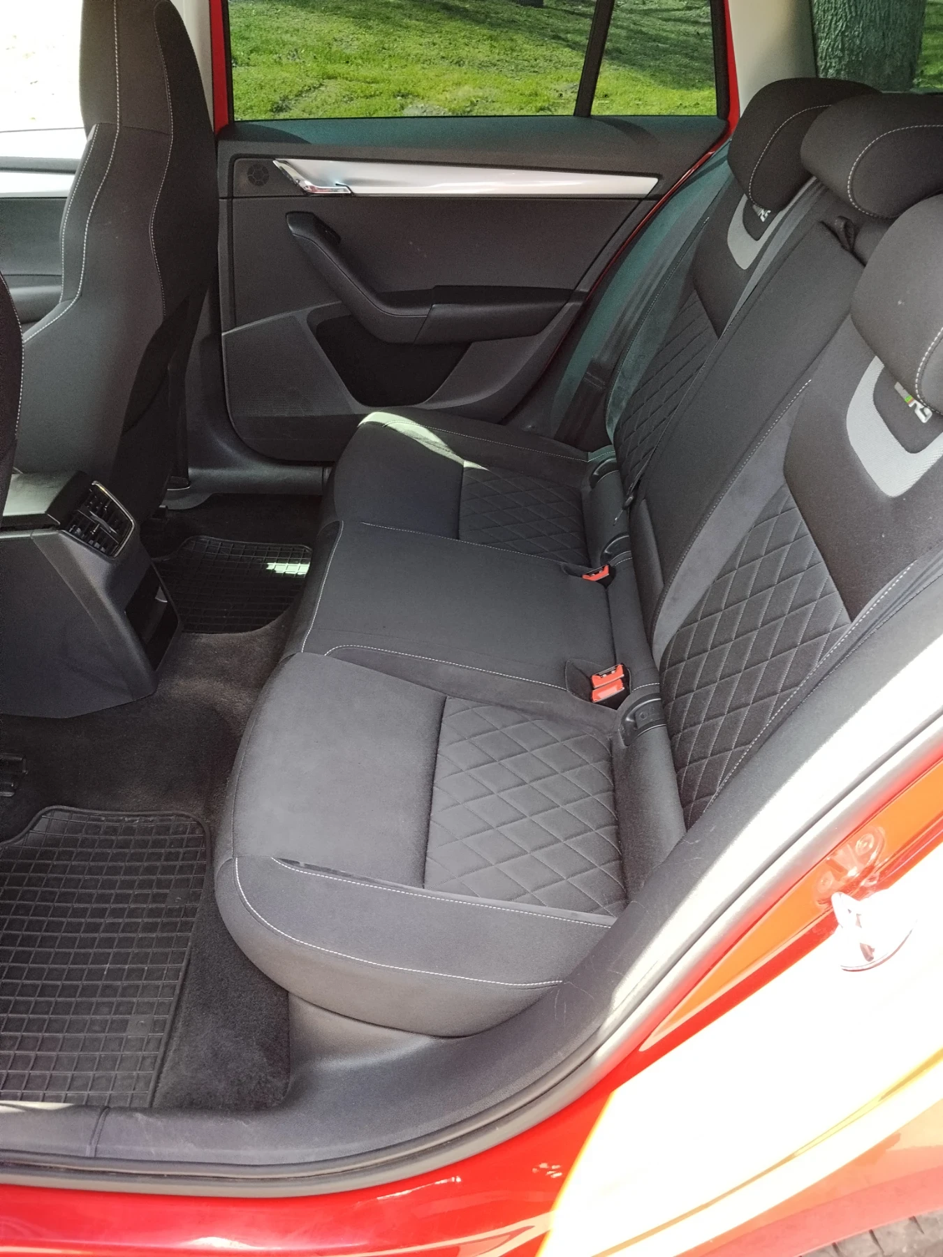 Skoda Octavia 2.0tdi, снимка 15 - Автомобили и джипове - 54123956