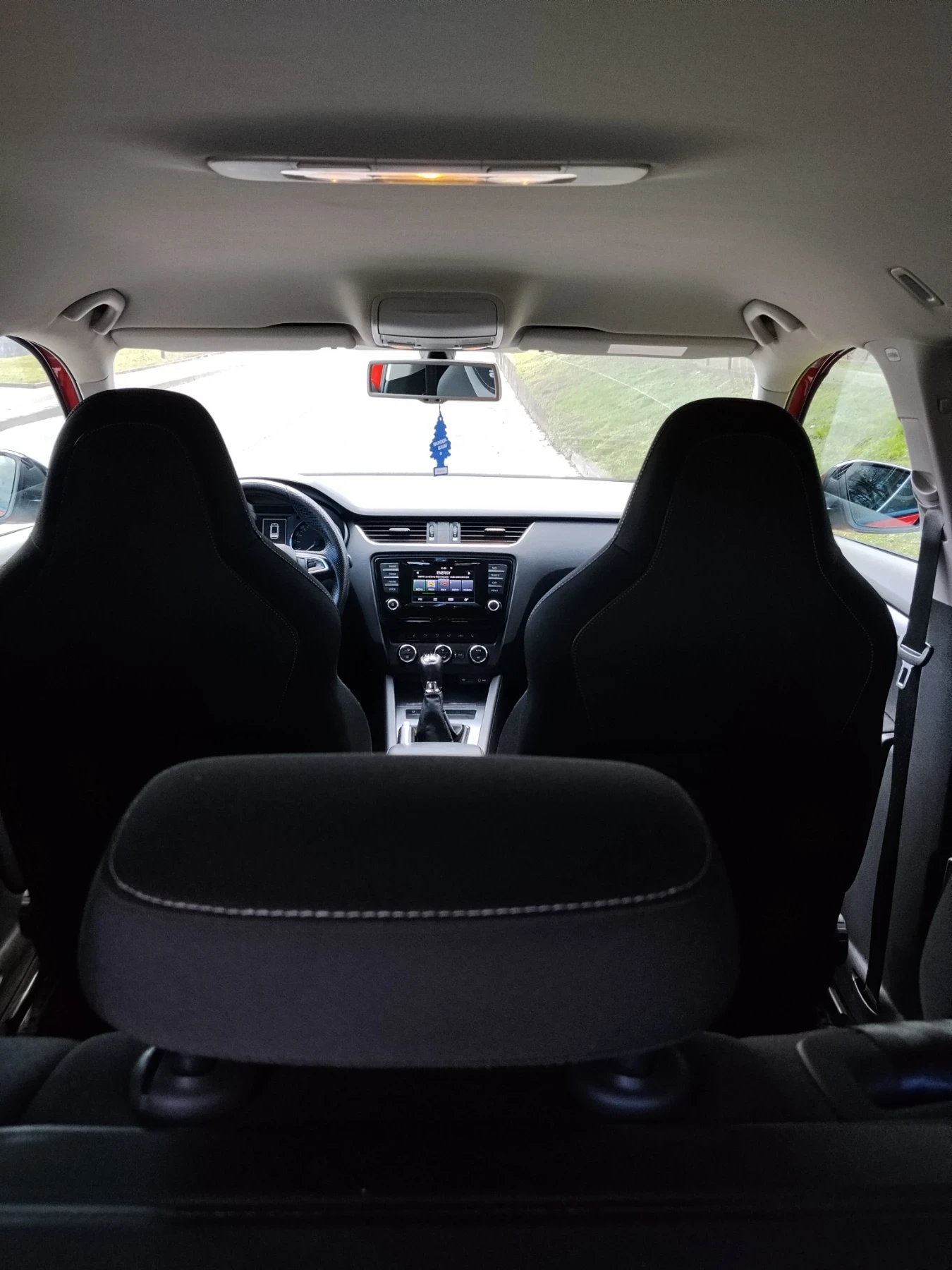 Skoda Octavia 2.0tdi, снимка 16 - Автомобили и джипове - 54123956