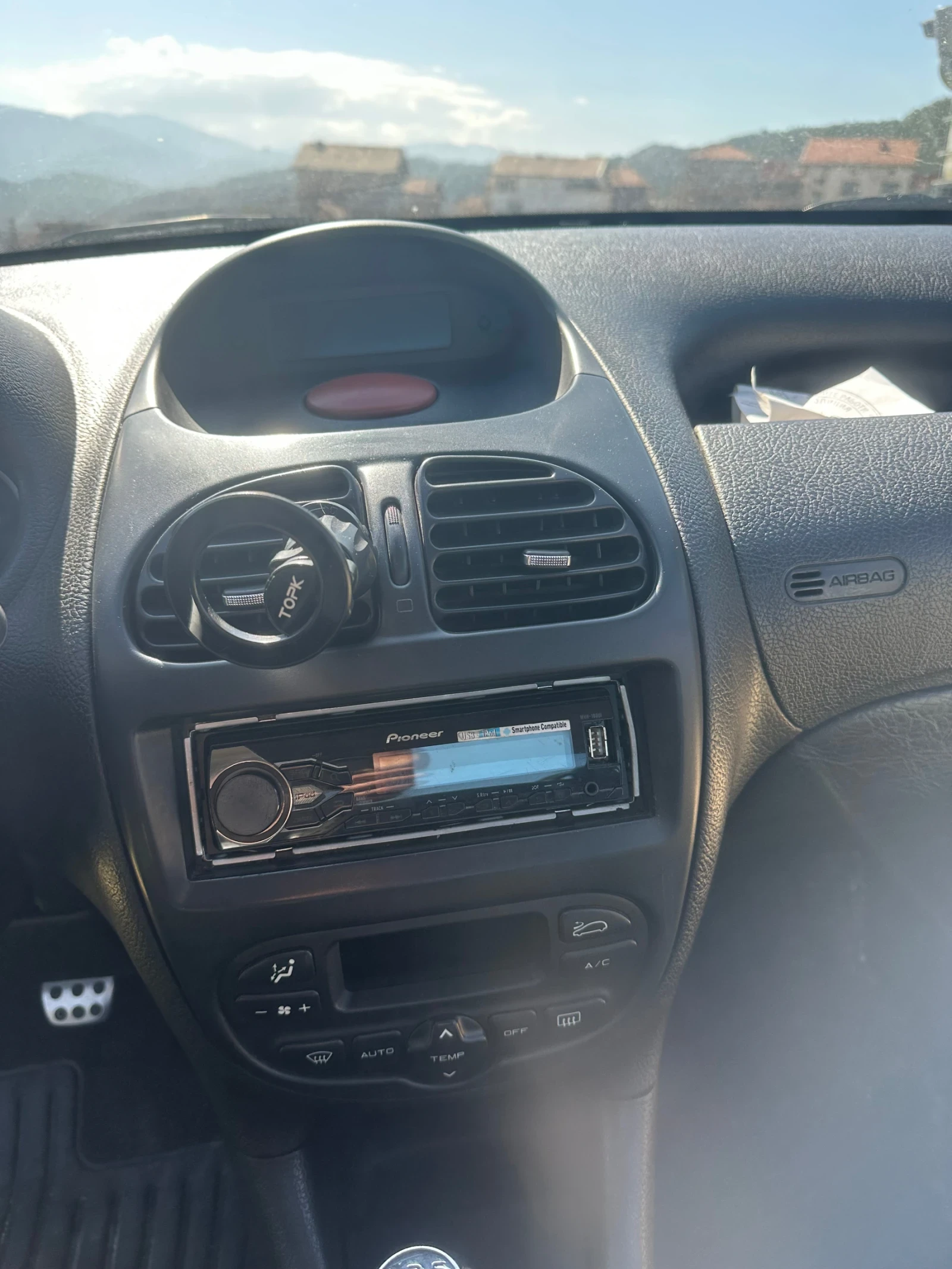 Peugeot 206 CC, снимка 9 - Автомобили и джипове - 54151249