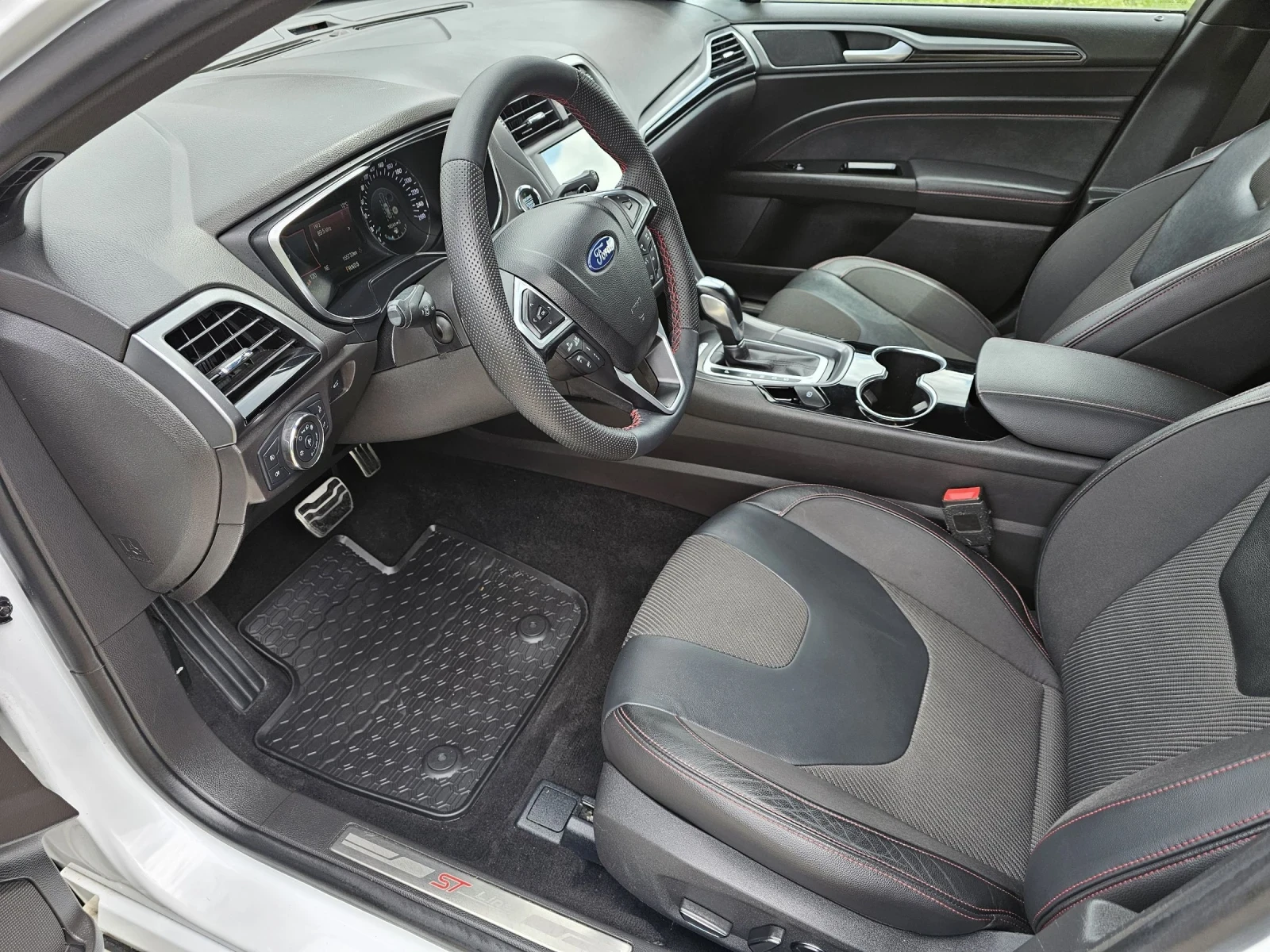 Ford Mondeo 2.0tdci ST line, снимка 8 - Автомобили и джипове - 54295068