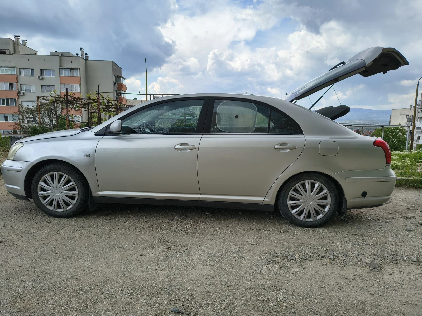 Toyota Avensis, снимка 5 - Автомобили и джипове - 55235195