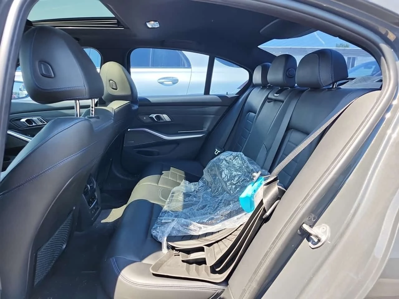 BMW 340 M340i xDrive/ШИБИДАХ/ДИСТРОНИК, снимка 11 - Автомобили и джипове - 55273730