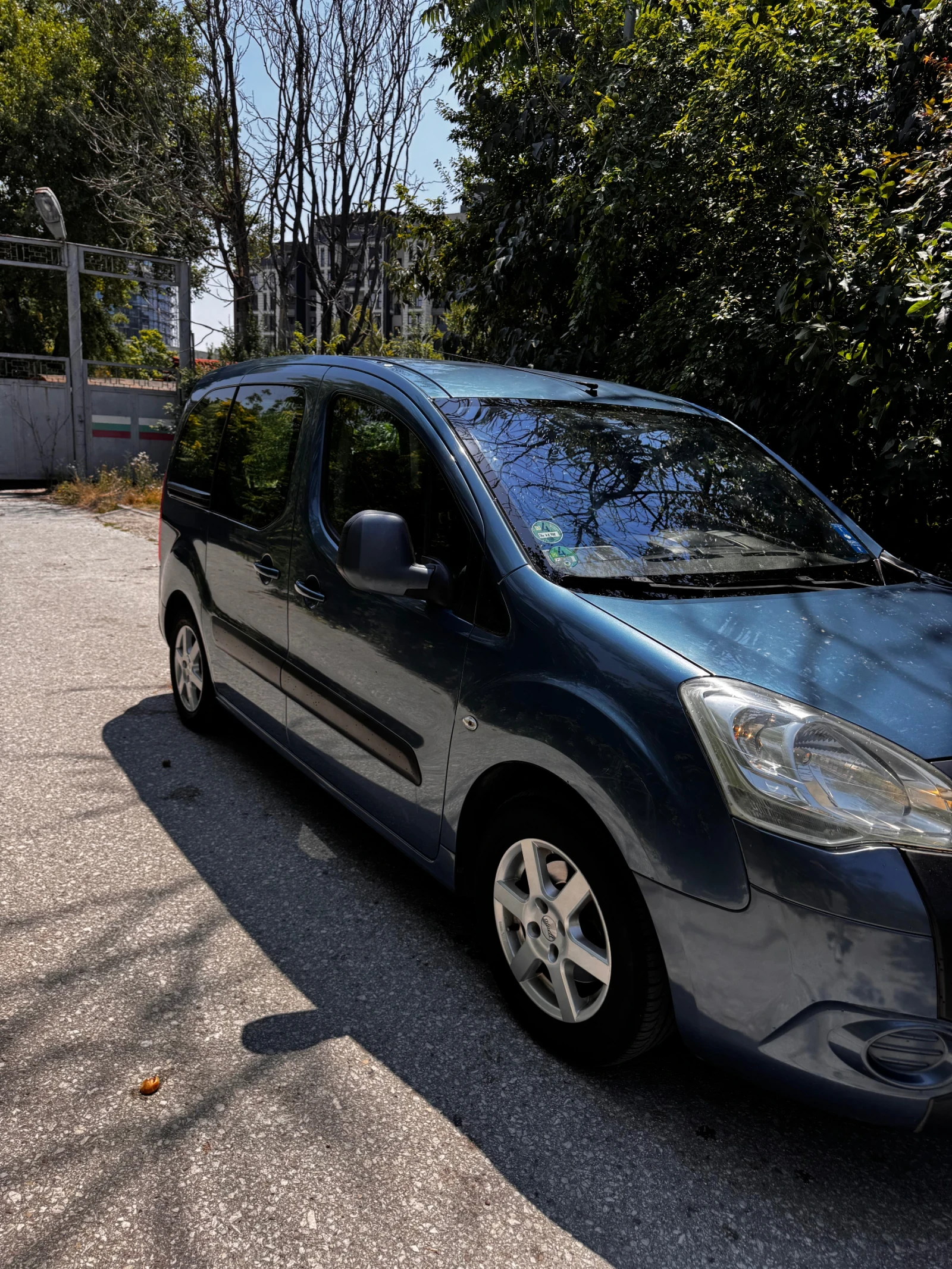 Citroen Berlingo Газ, снимка 4 - Автомобили и джипове - 55348047