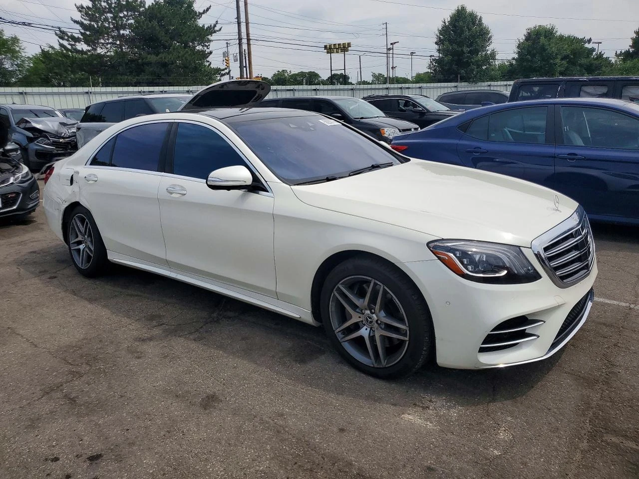 Mercedes-Benz S 560 4MATIC* ПОДГРЕВ* ОБДУХВАНЕ* МАСАЖИ* 360* BURMESTER