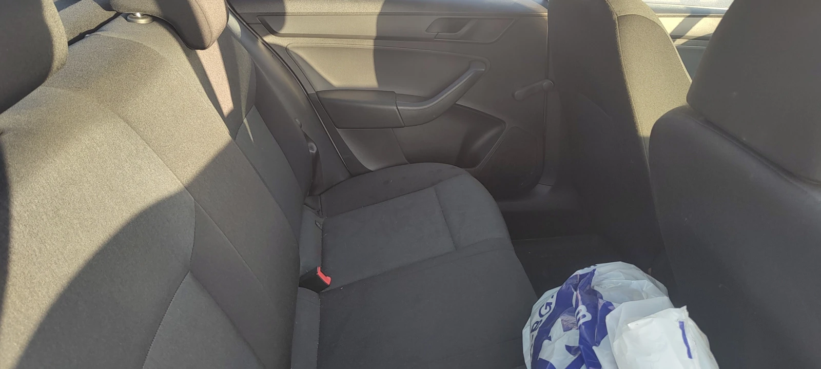 Skoda Rapid, снимка 9 - Автомобили и джипове - 55950506