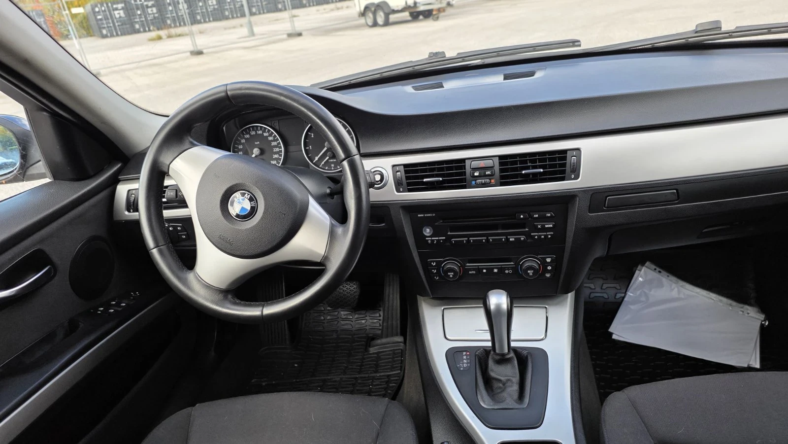 BMW 320, снимка 12 - Автомобили и джипове - 56519263