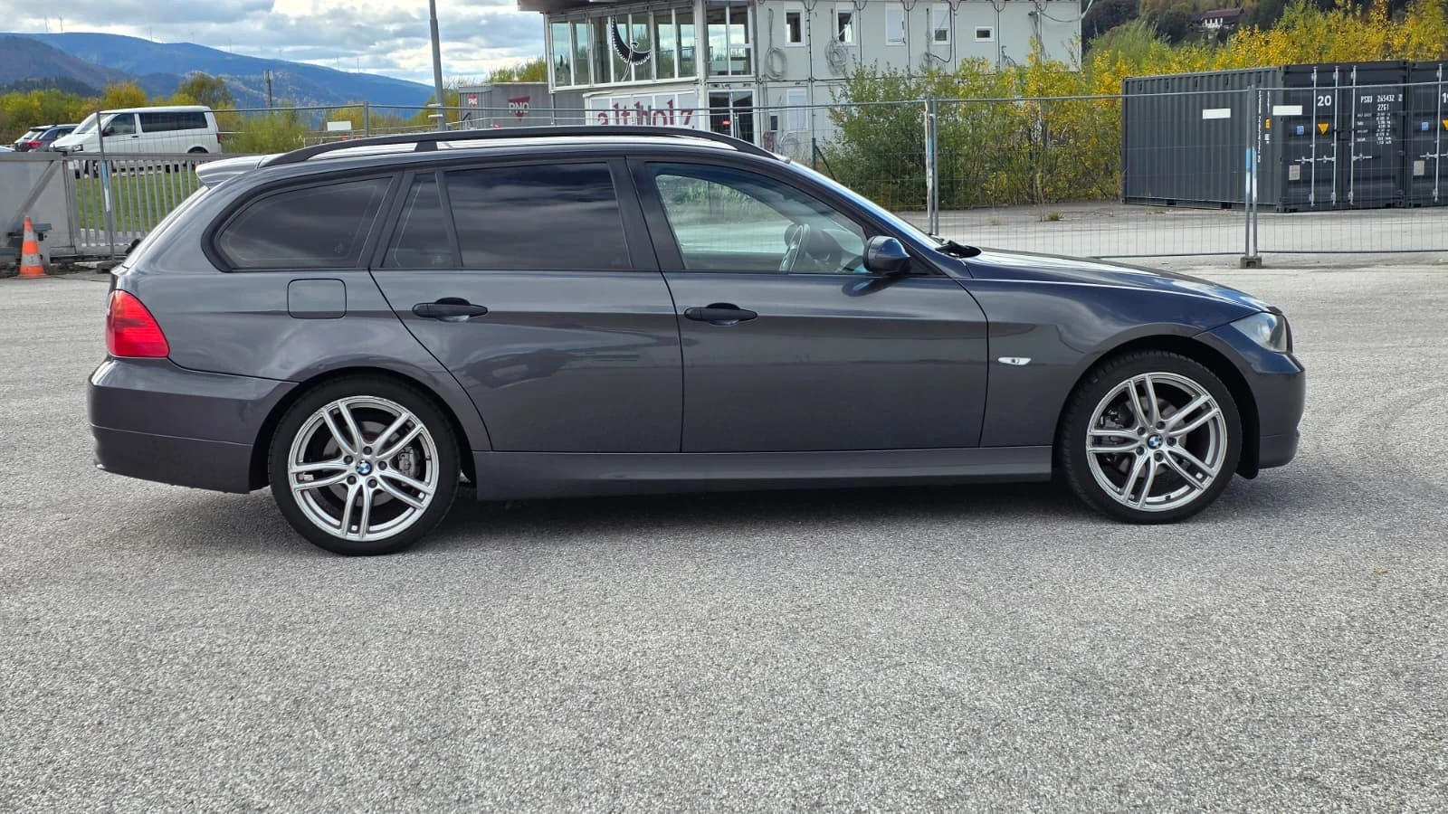 BMW 320, снимка 5 - Автомобили и джипове - 56519263