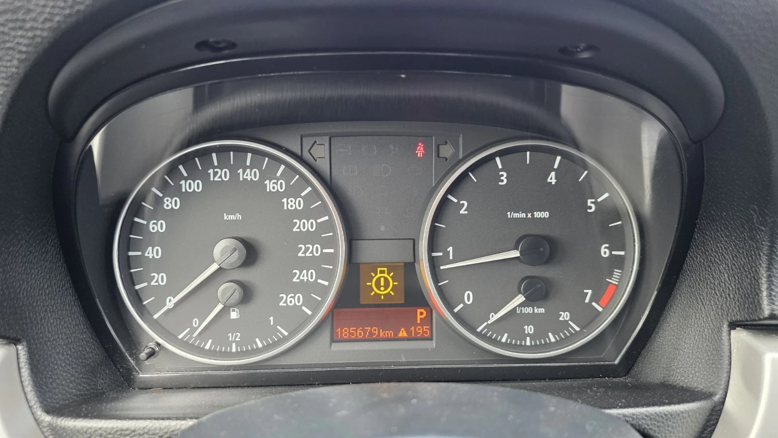 BMW 320, снимка 11 - Автомобили и джипове - 56519263