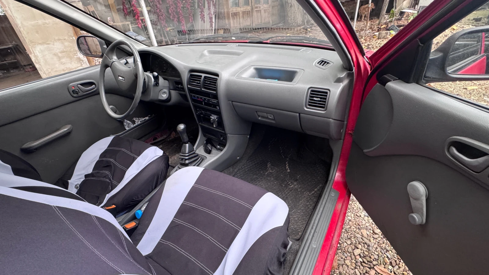 Suzuki Swift, снимка 7 - Автомобили и джипове - 56656187