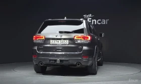 Jeep Grand cherokee 3.6* V6* 8ZF* OVERLAND* ДИСТРОНИК* ОБДУХВАНЕ* КАМЕ | Auto.bg — изображение 4