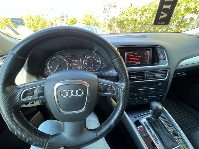 Audi Q5, снимка 9 - Автомобили и джипове - 47448737