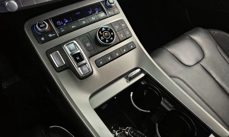 Hyundai Palisade Gasoline 3.8 4WD Prestige, снимка 9 - Автомобили и джипове - 52058633