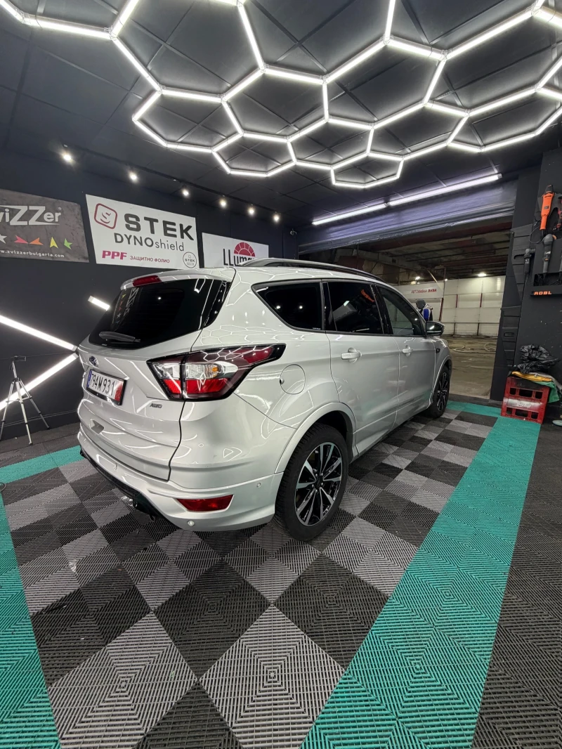Ford Kuga 2.0 TDCi, ST Line, AWD, Автомат, Перфектен, 132302, снимка 4 - Автомобили и джипове - 52932027