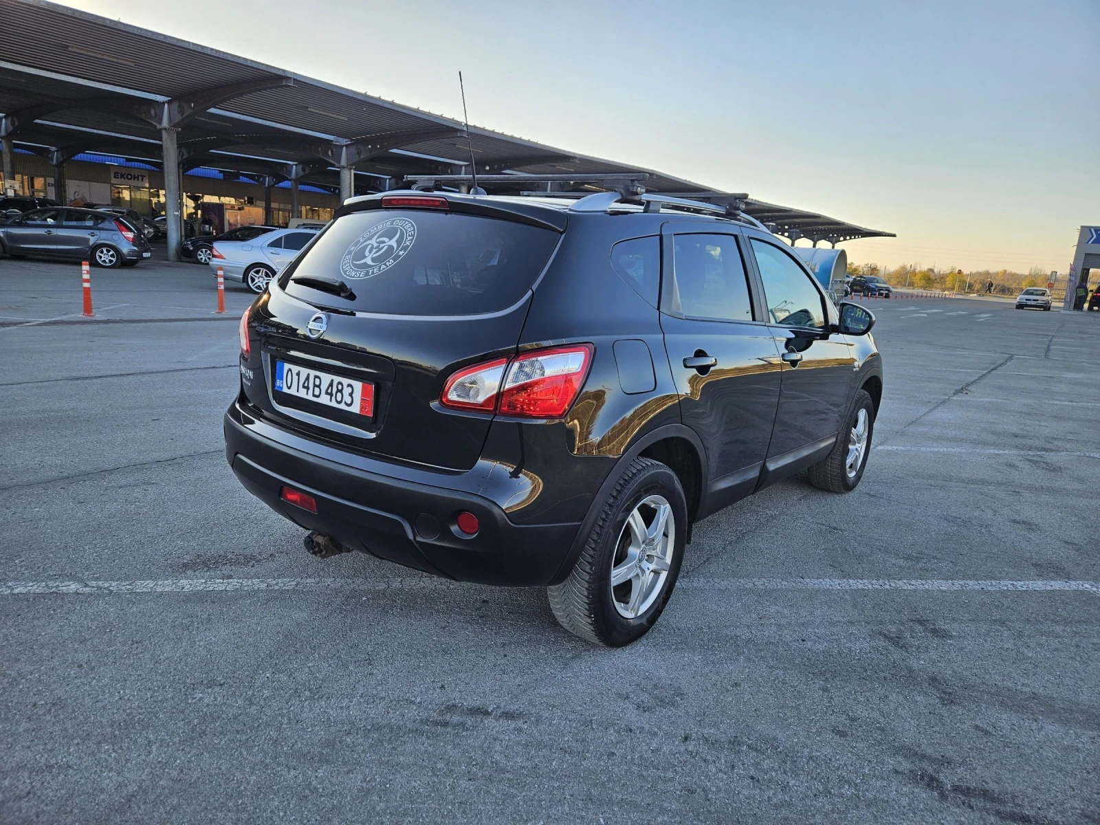 Nissan Qashqai 1.6i 16V нави, панорама,  - изображение 4