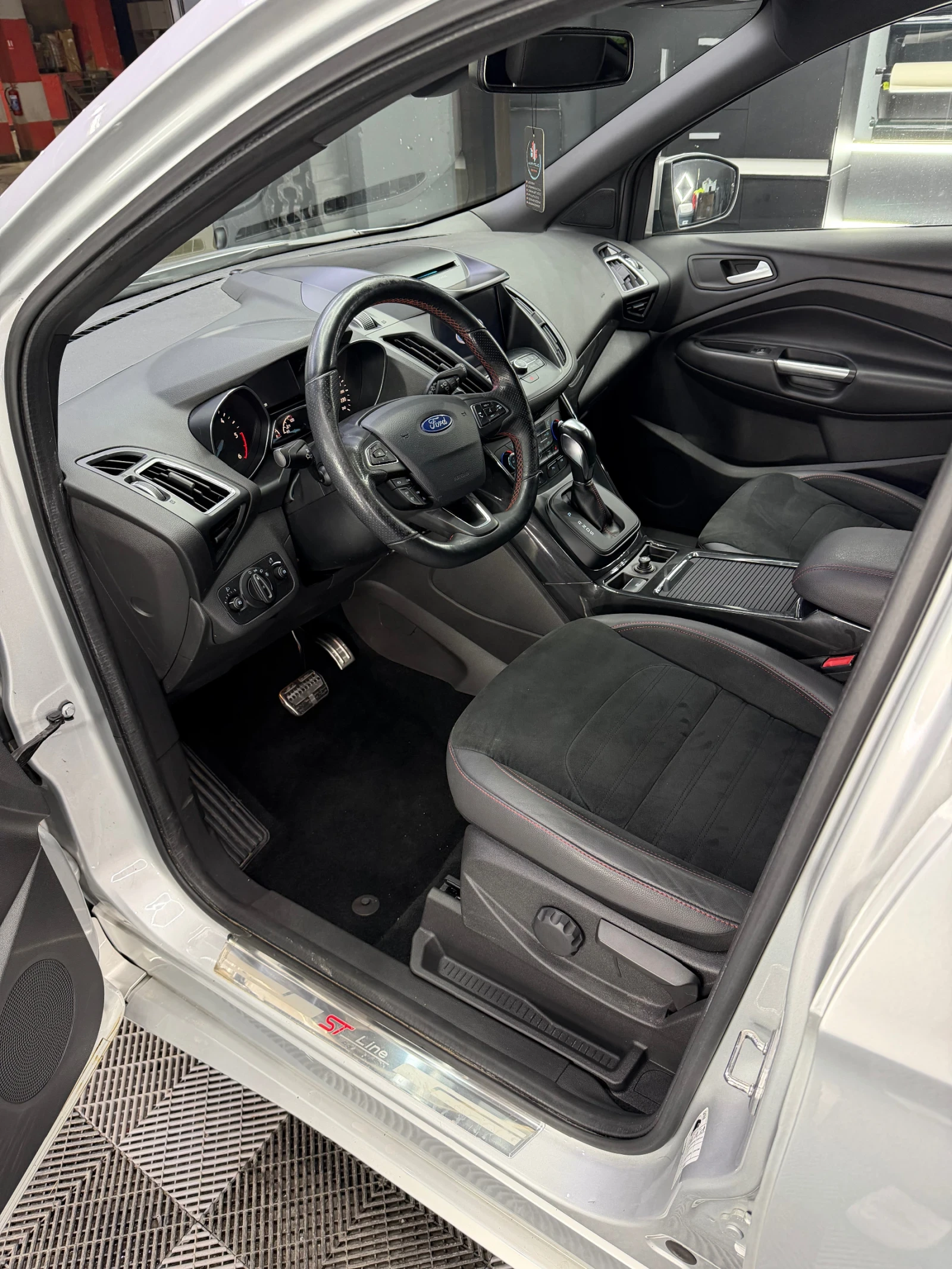 Ford Kuga 2.0 TDCi ST Line, AWD, �������, ���������, 137�.�� | Mobile.bg � ����������� 8