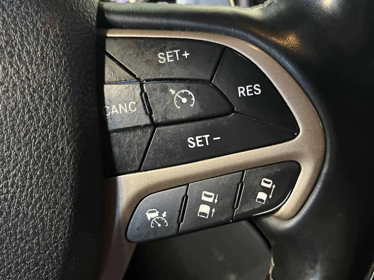 Jeep Grand cherokee * Overland * KEYLESS* �������* NAVI*  | Mobile.bg � ����������� 13