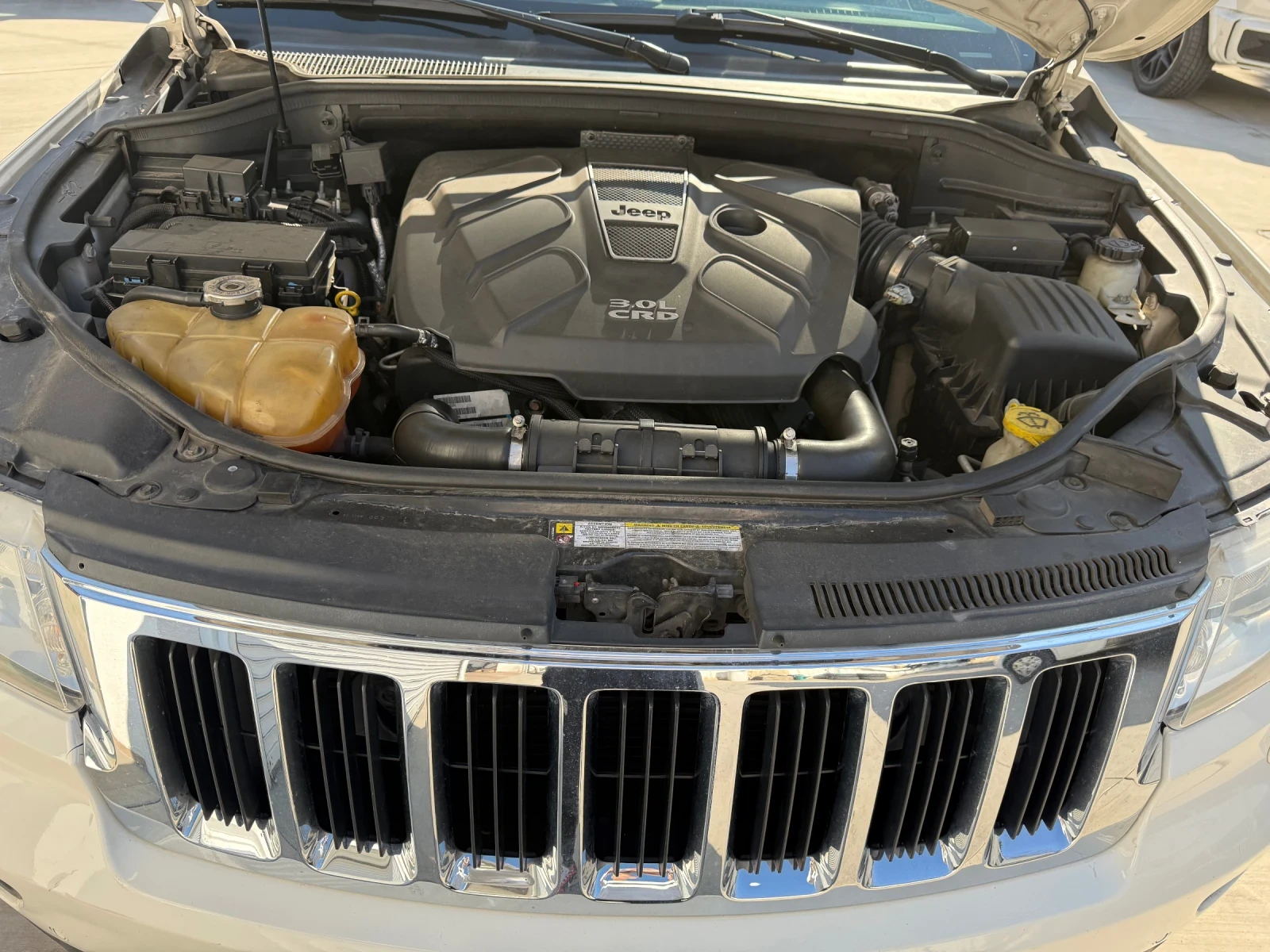 Jeep Grand cherokee 3.0CRD* Limited* Панорама* Кожа* , снимка 17 - Автомобили и джипове - 53727111