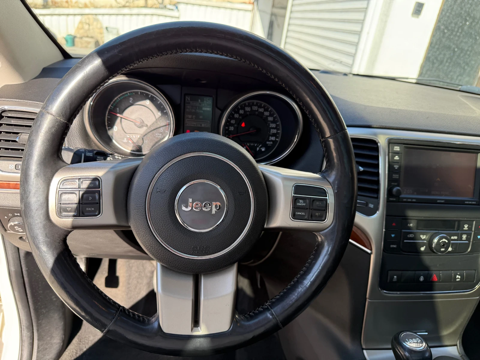 Jeep Grand cherokee 3.0CRD* Limited* Панорама* Кожа* , снимка 5 - Автомобили и джипове - 53727111