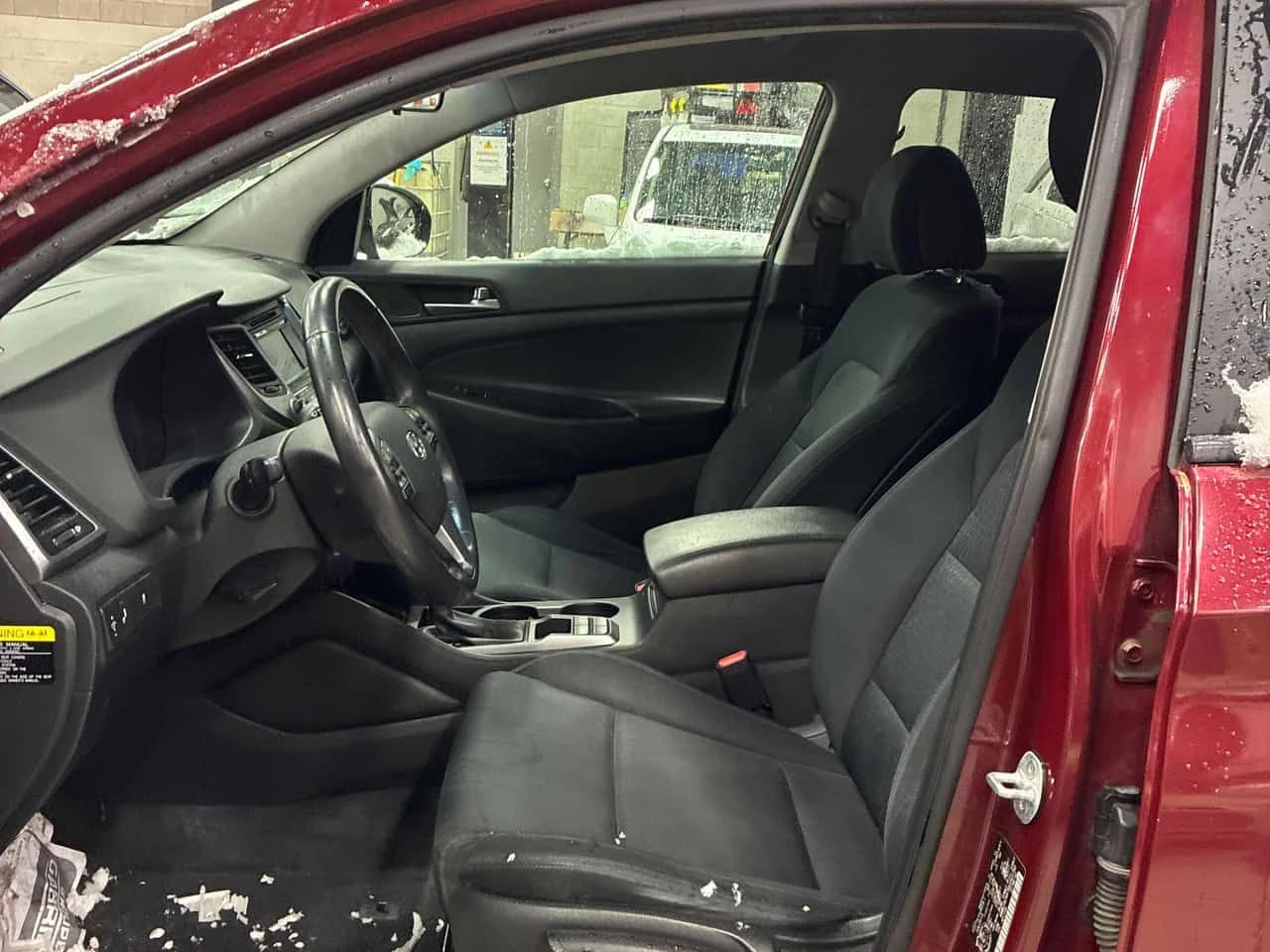 Hyundai Tucson * Premium * CARFAX * ЦЕНА ДО БГ - изображение 10