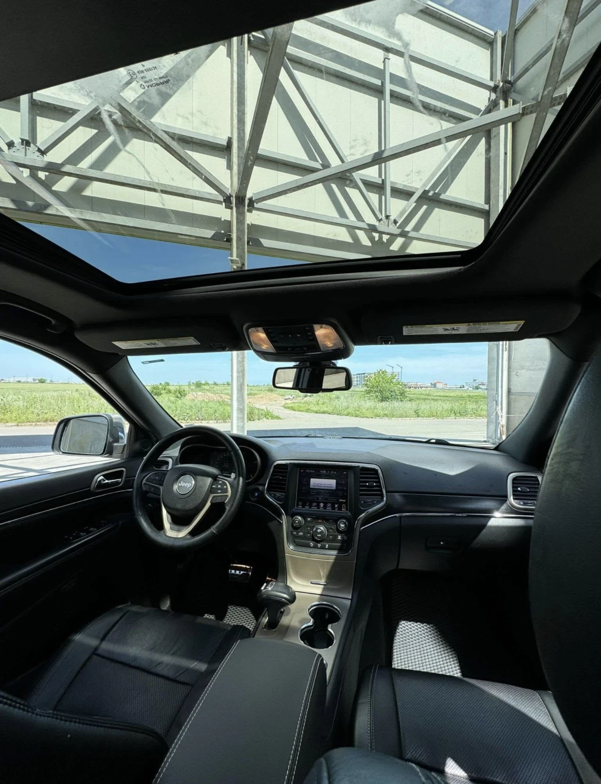 Jeep Grand cherokee 5.7HEMI, снимка 12 - Автомобили и джипове - 53951171