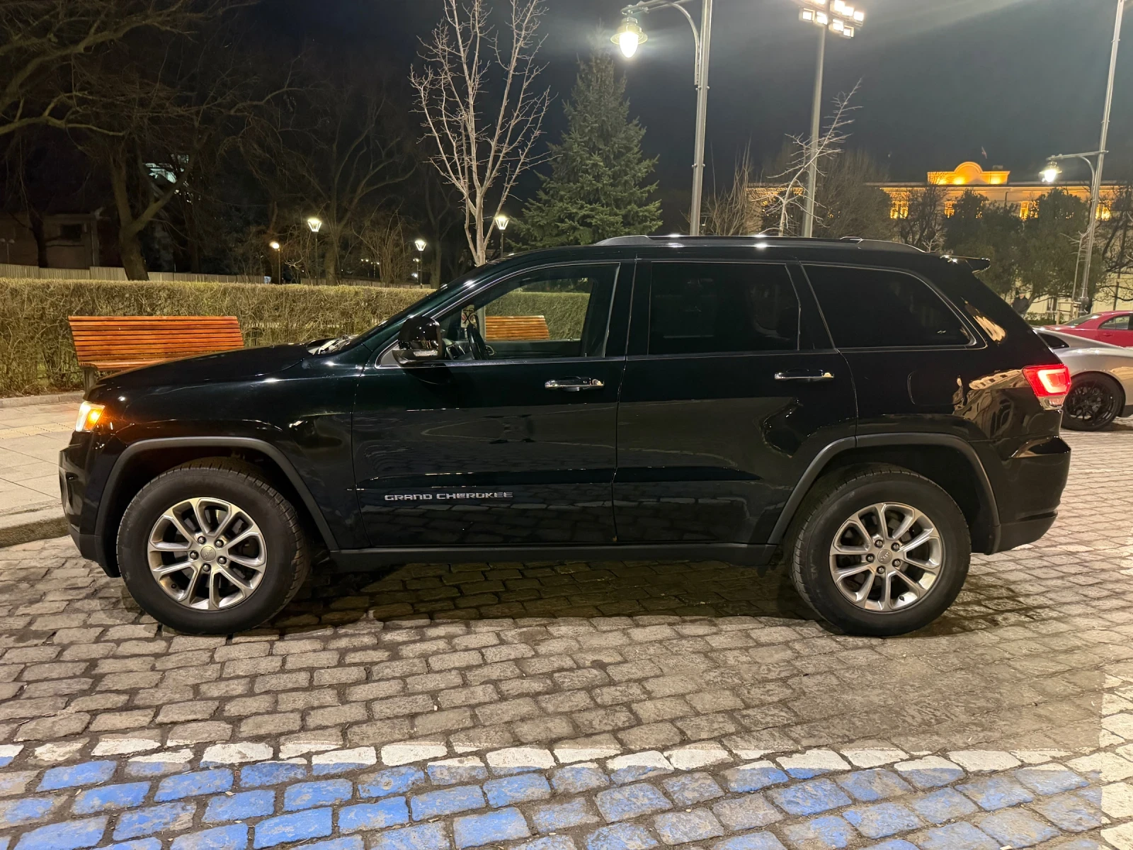 Jeep Grand cherokee 5.7HEMI, снимка 3 - Автомобили и джипове - 53951171