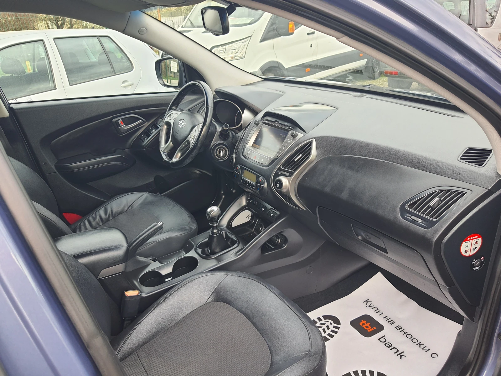 Hyundai IX35 1.6i, снимка 10 - Автомобили и джипове - 54219971