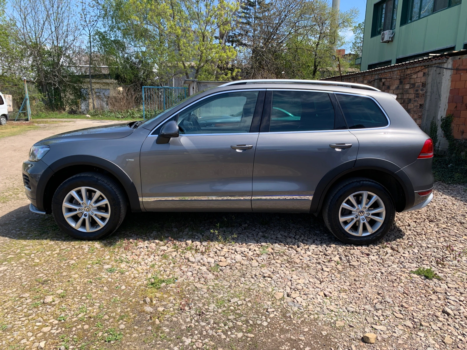 VW Touareg 3.0TDI-V6 N1, снимка 8 - Автомобили и джипове - 54313013