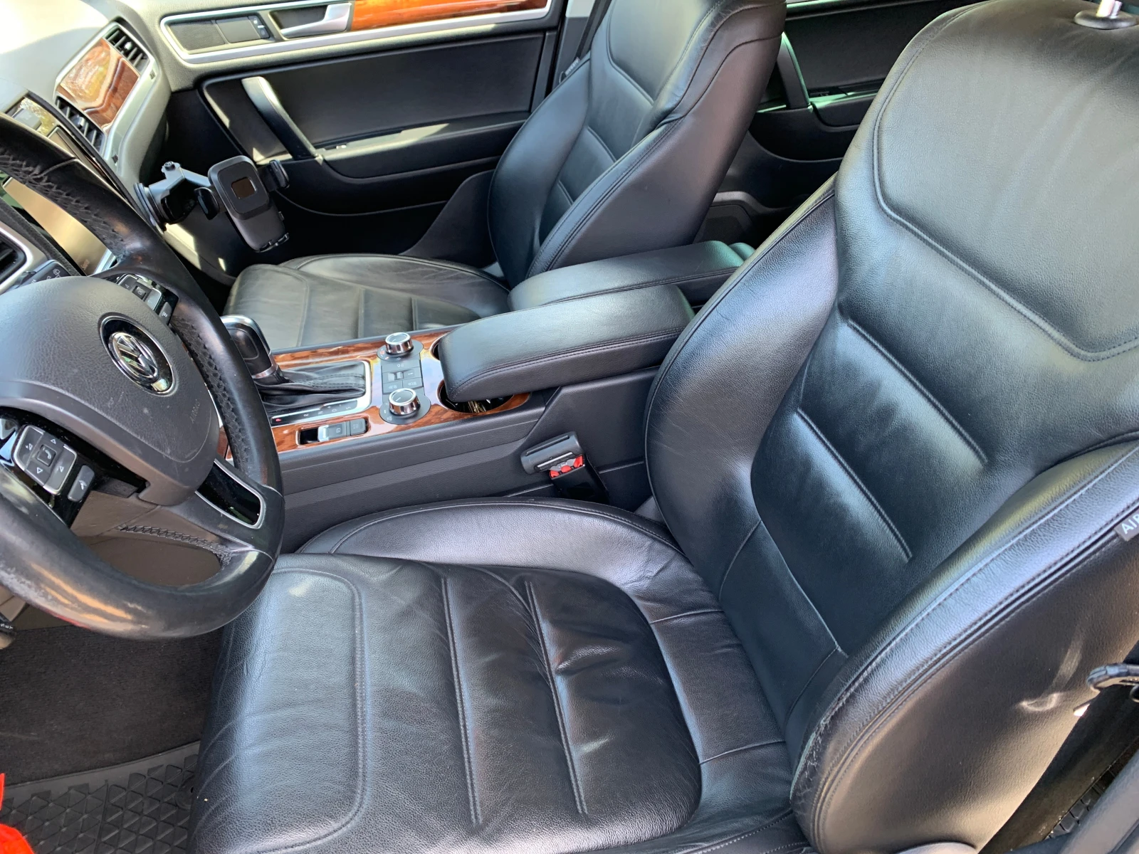 VW Touareg 3.0TDI-V6 N1, снимка 15 - Автомобили и джипове - 54313013