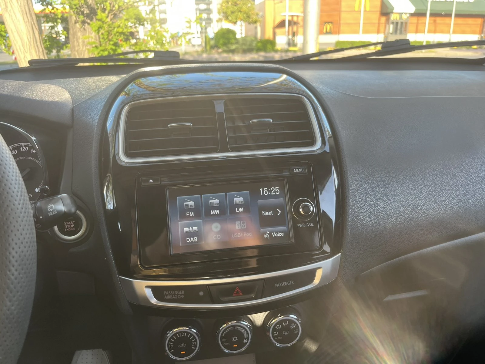 Mitsubishi ASX, снимка 11 - Автомобили и джипове - 54337886