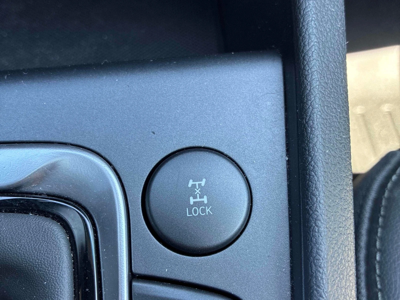 Hyundai Kona, снимка 17 - Автомобили и джипове - 54384144