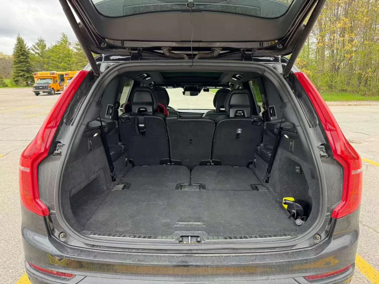 Volvo Xc90 | R Design | ПАНОРАМА | HUD | CARFAX | , снимка 17 - Автомобили и джипове - 54592911