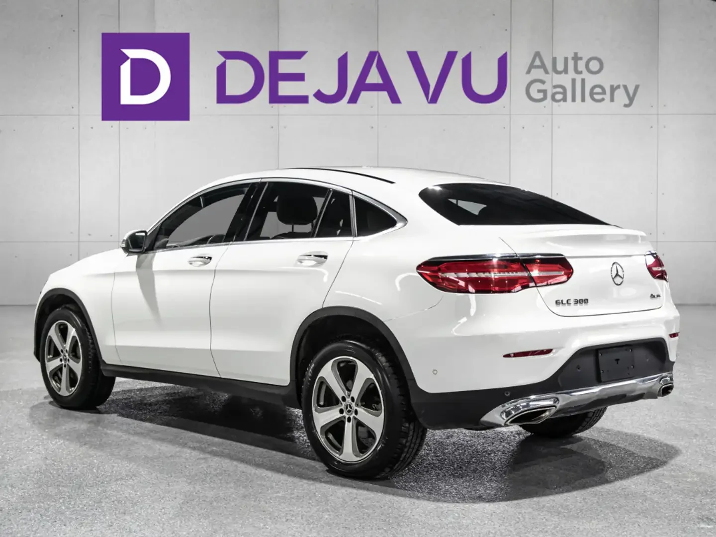 Mercedes-Benz GLC 300 Coupe 4MATIC| NO ACCIDENT , снимка 4 - Автомобили и джипове - 54620794