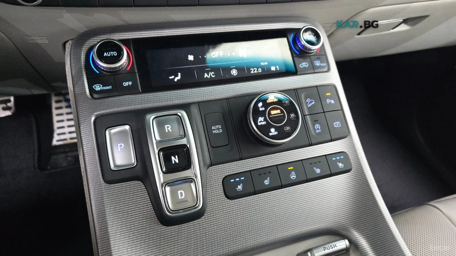 Hyundai Palisade 2.2D* 4x4* Calligraphy* DISTRONIC* МАСАЖИ* ОБДУХ* , снимка 12 - Автомобили и джипове - 55823500
