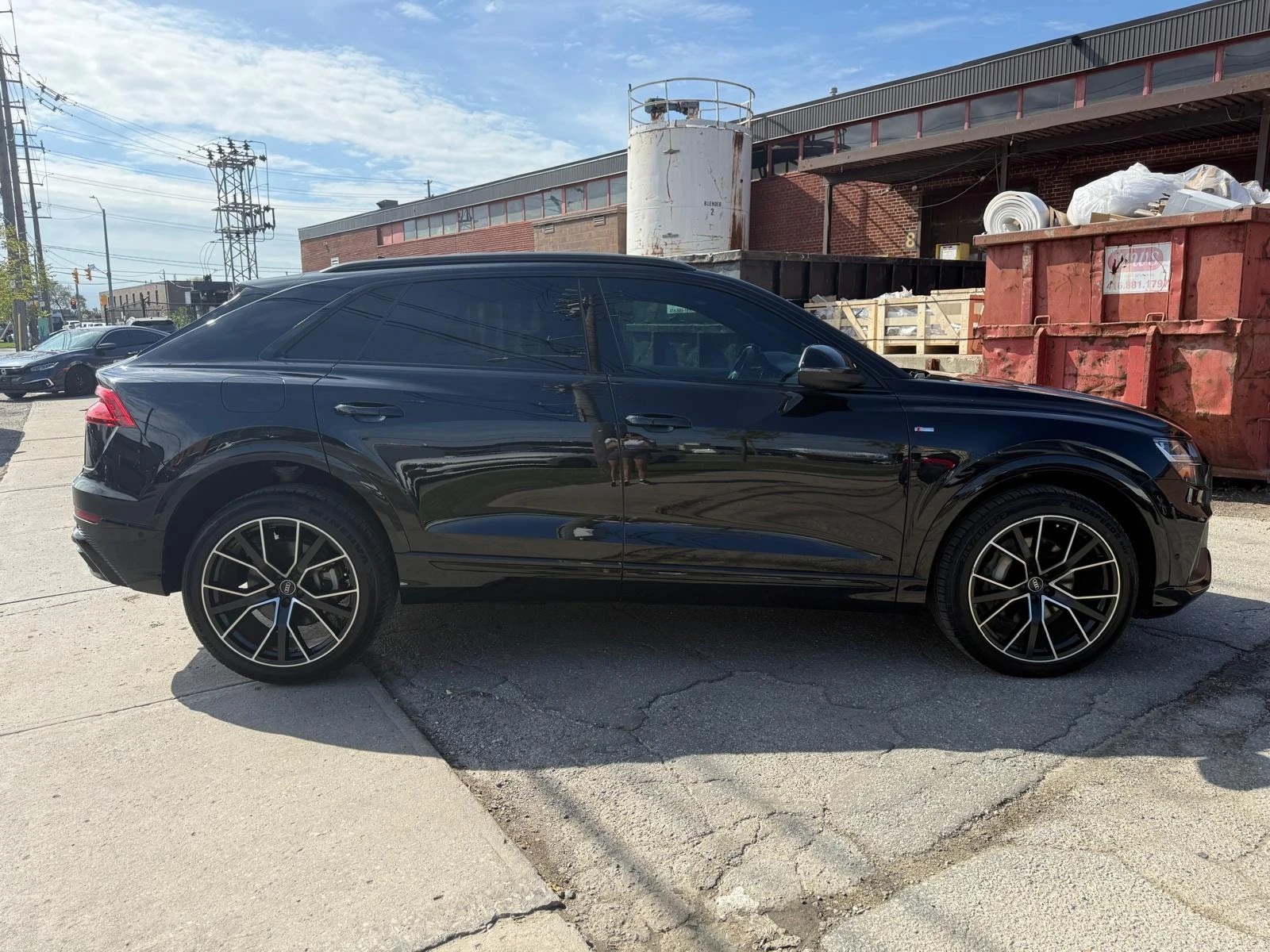 Audi Q8 / БЕЗ ЗАБЕЛЕЖКА / ОБДУХВАНЕ / ПАНОРАМА / 360, снимка 3 - Автомобили и джипове - 56136979