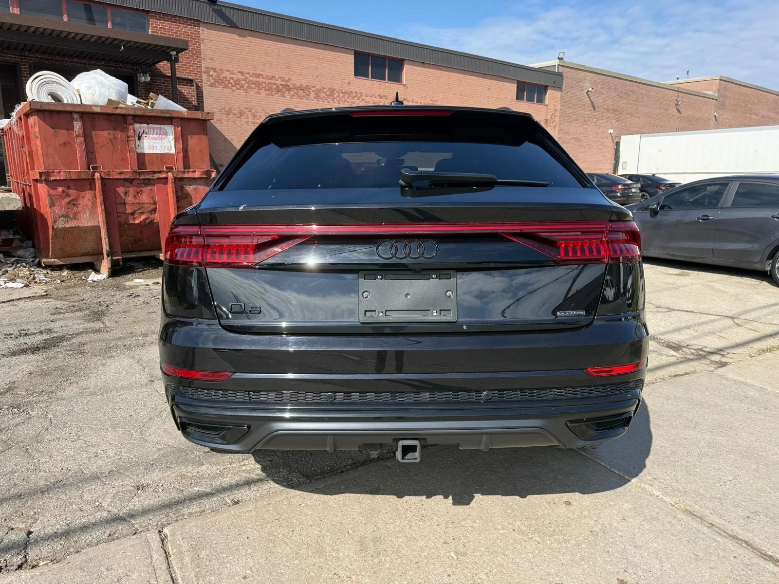 Audi Q8 / БЕЗ ЗАБЕЛЕЖКА / ОБДУХВАНЕ / ПАНОРАМА / 360, снимка 4 - Автомобили и джипове - 56136979
