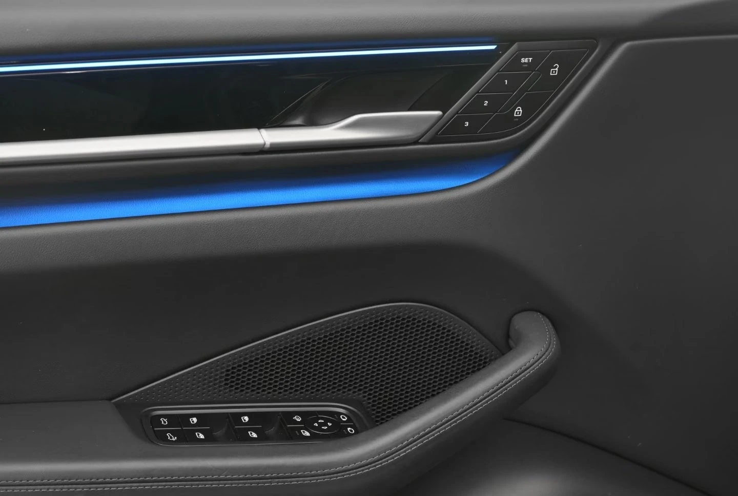Porsche Macan 4 / BOSE / ELECTRIC SPORT SOUND / 360 /  | Mobile.bg � ����������� 8