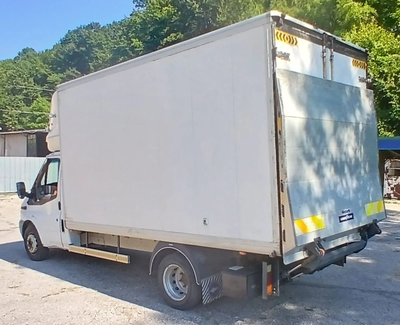 Ford Transit П.Борд 1000кг - изображение 2