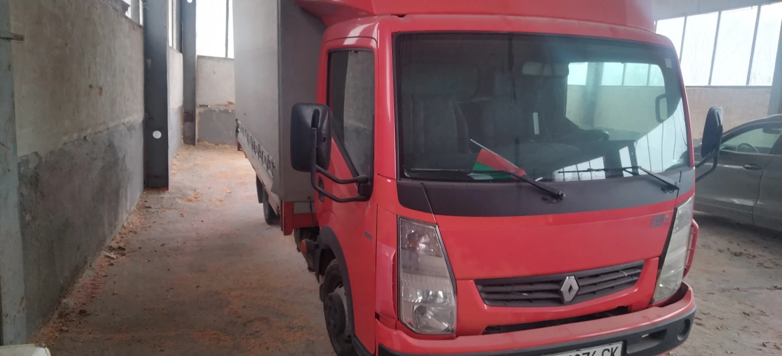 Renault Maxity 2.5 130DXI - изображение 3