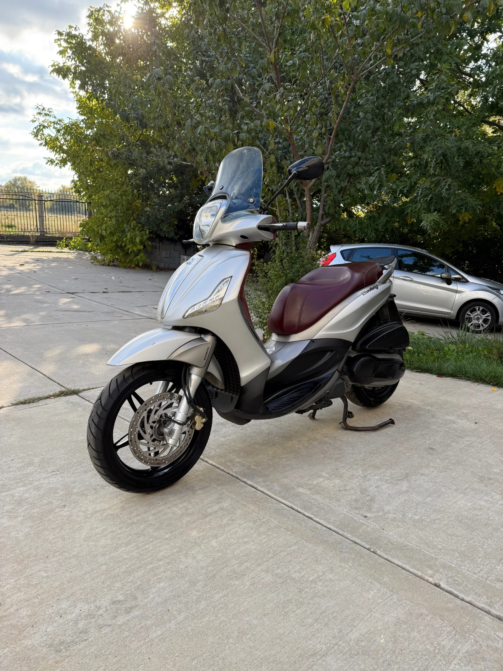 Piaggio Beverly 350 2016 ABS TC - изображение 4