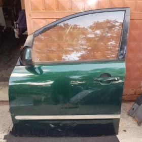 Врати и преден ляв калник и ляв фар за Авенсис Версо, снимка 1