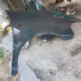 Врати и преден ляв калник и ляв фар за Авенсис Версо, снимка 13