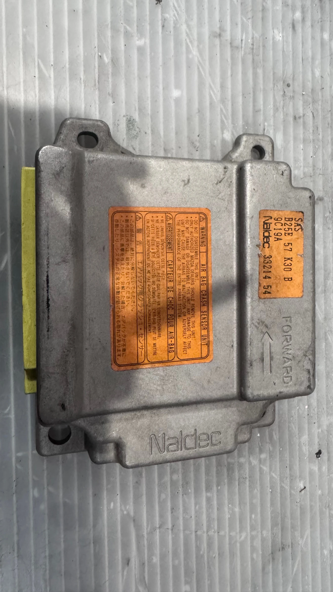 Airbag  /  /  a Mazda 323  - B25E57K30B / 3321454 | Mobile.bg   1