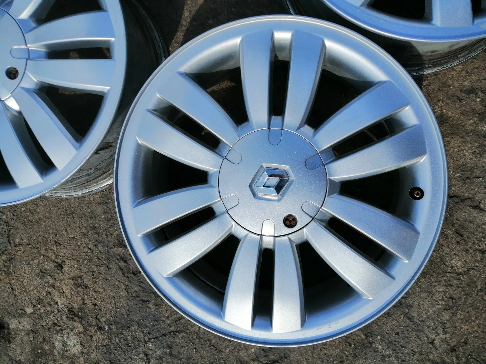   Renault | Mobile.bg   6