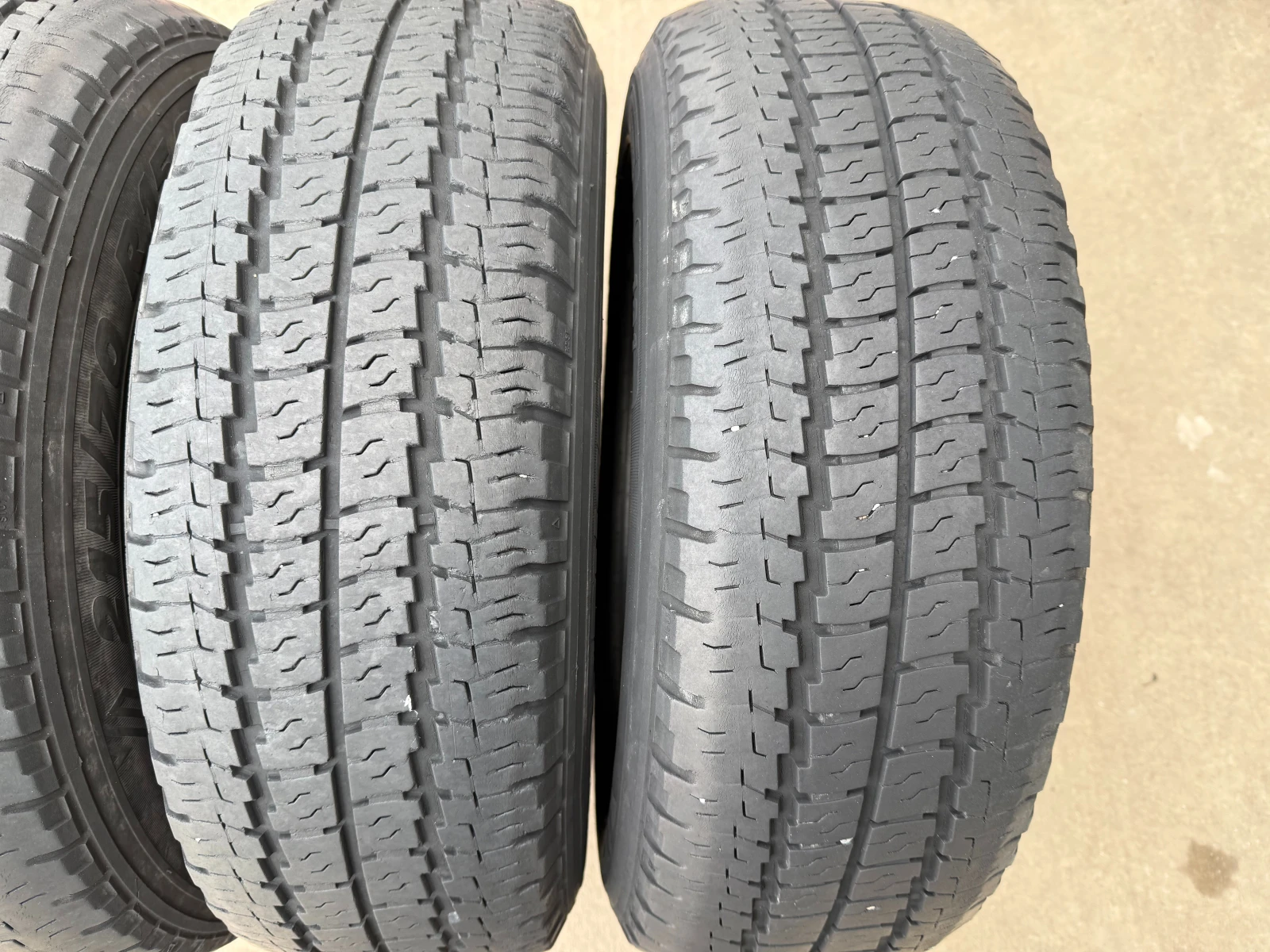 Гуми Летни 215/70R15, снимка 2 - Гуми и джанти - 53987601