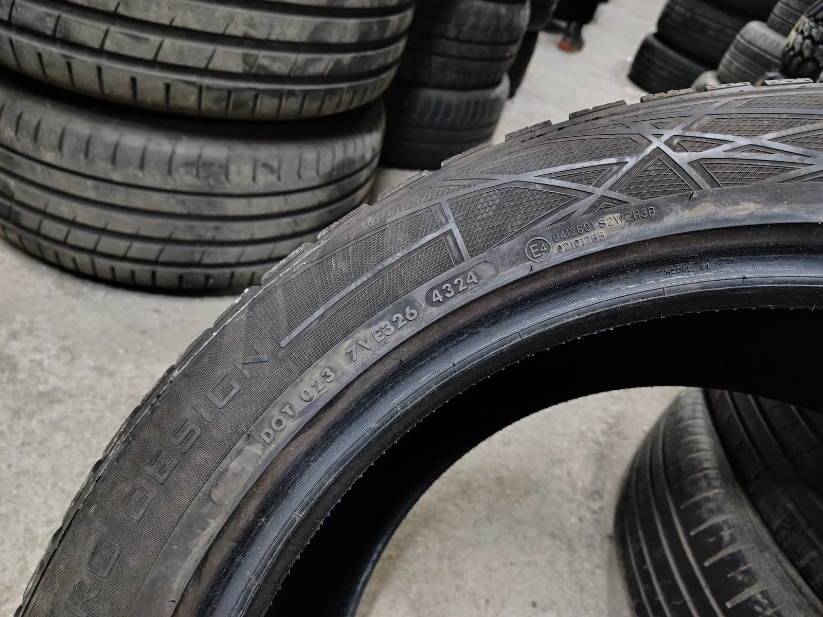 Гуми Зимни 275/45R20, снимка 5 - Гуми и джанти - 54113564