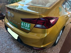 Hyundai Elantra 2.0 бензин с газ, снимка 2