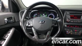 Kia K5, снимка 13